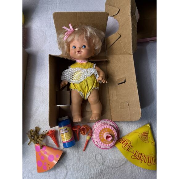 Vtg Mattel 1975 Tender Love Happy Birthday Baby Doll 9540 Original Box Yellow